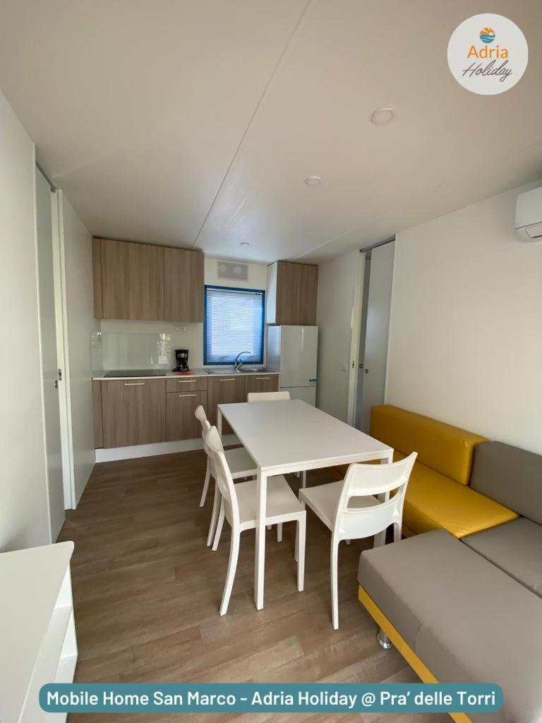 Pra' Delle Torri - Adria Holiday Mobile Homes Caorle Exteriör bild